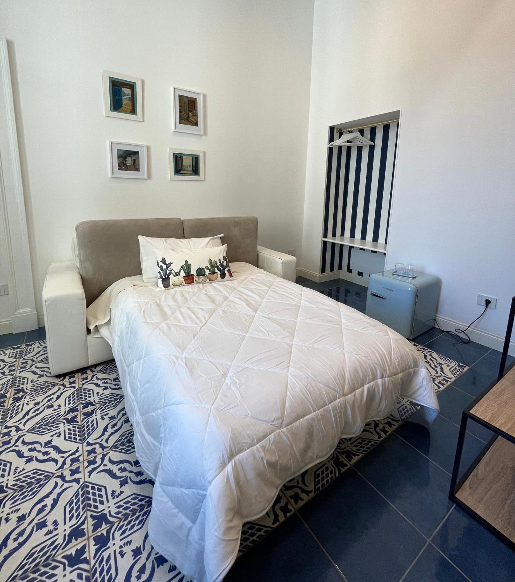 Gramsci 16 Hotel Napoli Værelse billede